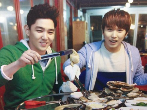 skymarksung's tweet photo. El cariño que le tengo a Kangin y Sungmin es inmenso, ya regresenlos, lo que mas anhelo es poderlos ver en actividades con en el resto del grupo...
  
#ELFWantOT11 @SJofficial https://t.co/xqxLmQ0Z1d