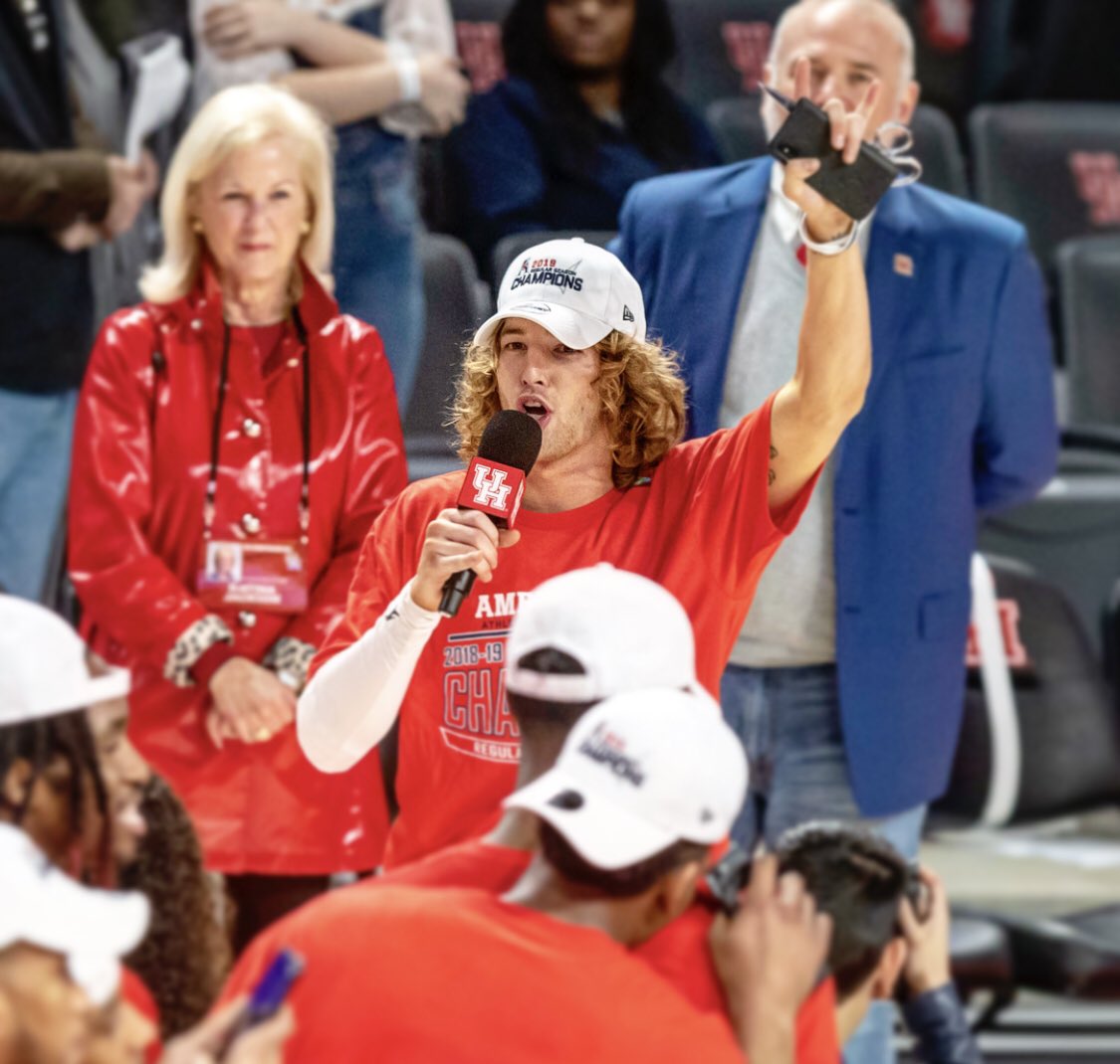LandonGoesling's tweet photo. I AM A CHAMPION!!! Houston, I love you!!!❤️ https://t.co/422wy1sBDQ