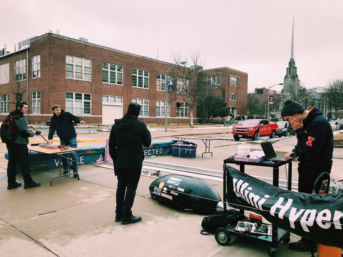 Illini Hyperloop tweet media