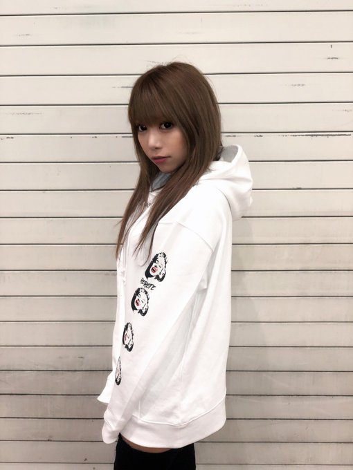 インスタグラマーに憧れていっちょまえな写真を撮ってたんだけど、結局インスタに載せる勇気がなかったのでツイッターランドに上陸‥🙇&zwj;♀️ https://t.co/tW1l3rSCVb<a href="/tag/%E3%82%AD%E3%83%B3%E3%82%B0%E3%83%A9%E3%83%93%E3%83%83%E3%83%84"class="tags"><span>#キングラビッツ</span></a><a href="/tag/%E7%9C%9F%E9%87%8E%E3%82%86%E3%82%8A%E3%81%82"class="tags"><span>#真野ゆりあ</span></a>