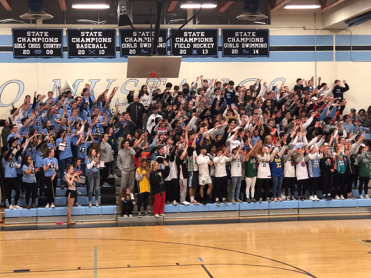 CMW Student Section tweet media