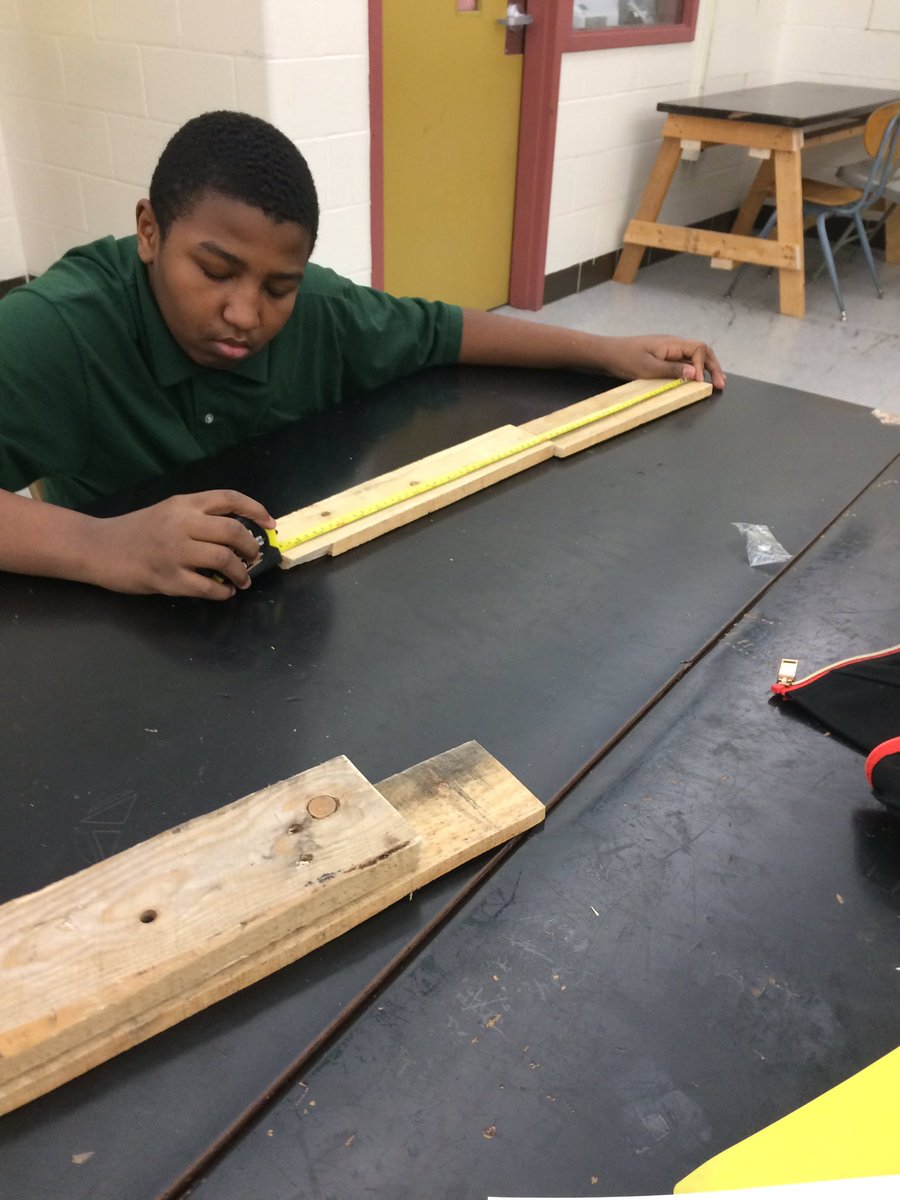 Sowder_Science's tweet photo. Students practicing with a measuring tape @StuartAcademyKY https://t.co/9gqqYM6Hc2