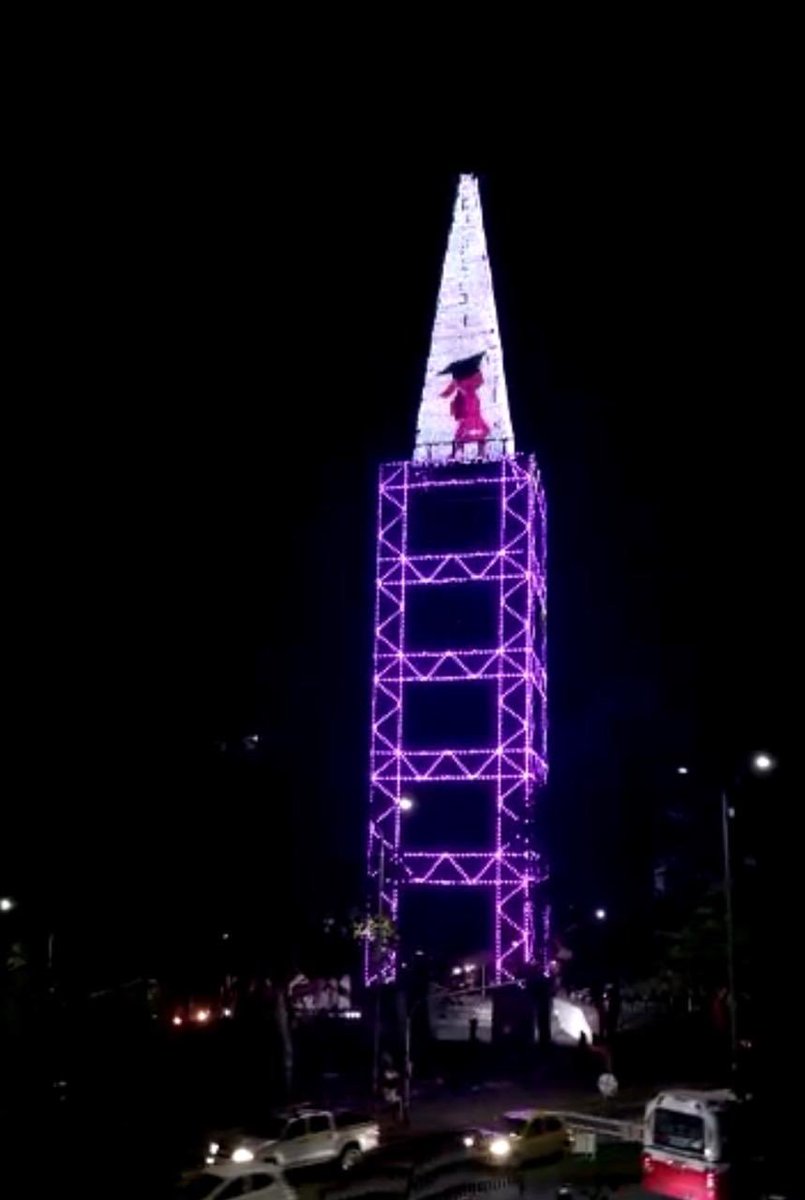 CHECGrupoEPM's tweet photo. Hoy la #TorredelCable se viste de rosa, celebrando el día internacional de la mujer. Cuéntanos cómo se ve la Torre desde el lugar donde estés. https://t.co/lA4Eh3hdk8