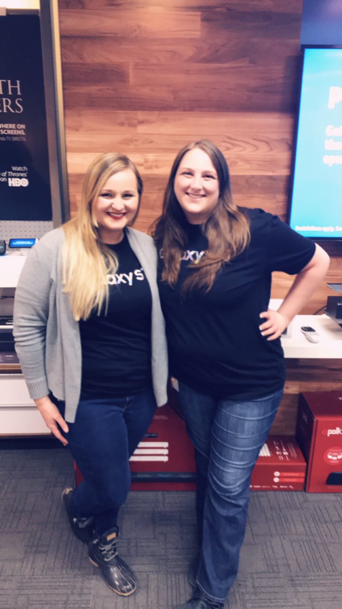 amandapriemer's tweet photo. Celebrating these two lovely ladies on #InternationWomensDay Tara with 5 years of service & Elise with 10 years of service! Thank you for everything you do! @GreaterLakesMkt @gman12351 #GLMonemore #steakandpotatoes https://t.co/1bhvQt2Ofv