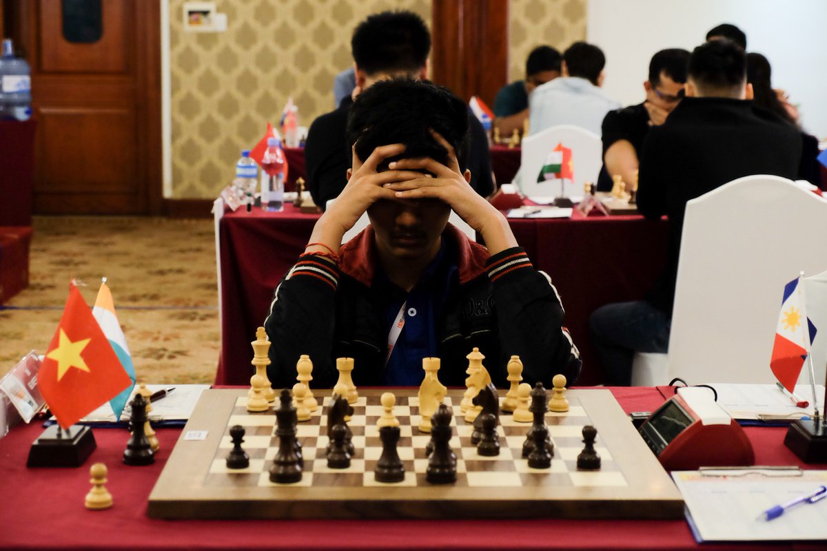 HDBankChess's tweet photo. India's youngest and World's second youngest GM Gukesh is one of the leader at the end of round 3 in 9th HDBank International Open 2019
#GukeshD #GrandMaster #HDBankChess #India #vietnamchess #HDBank https://t.co/lQJkWaPh11