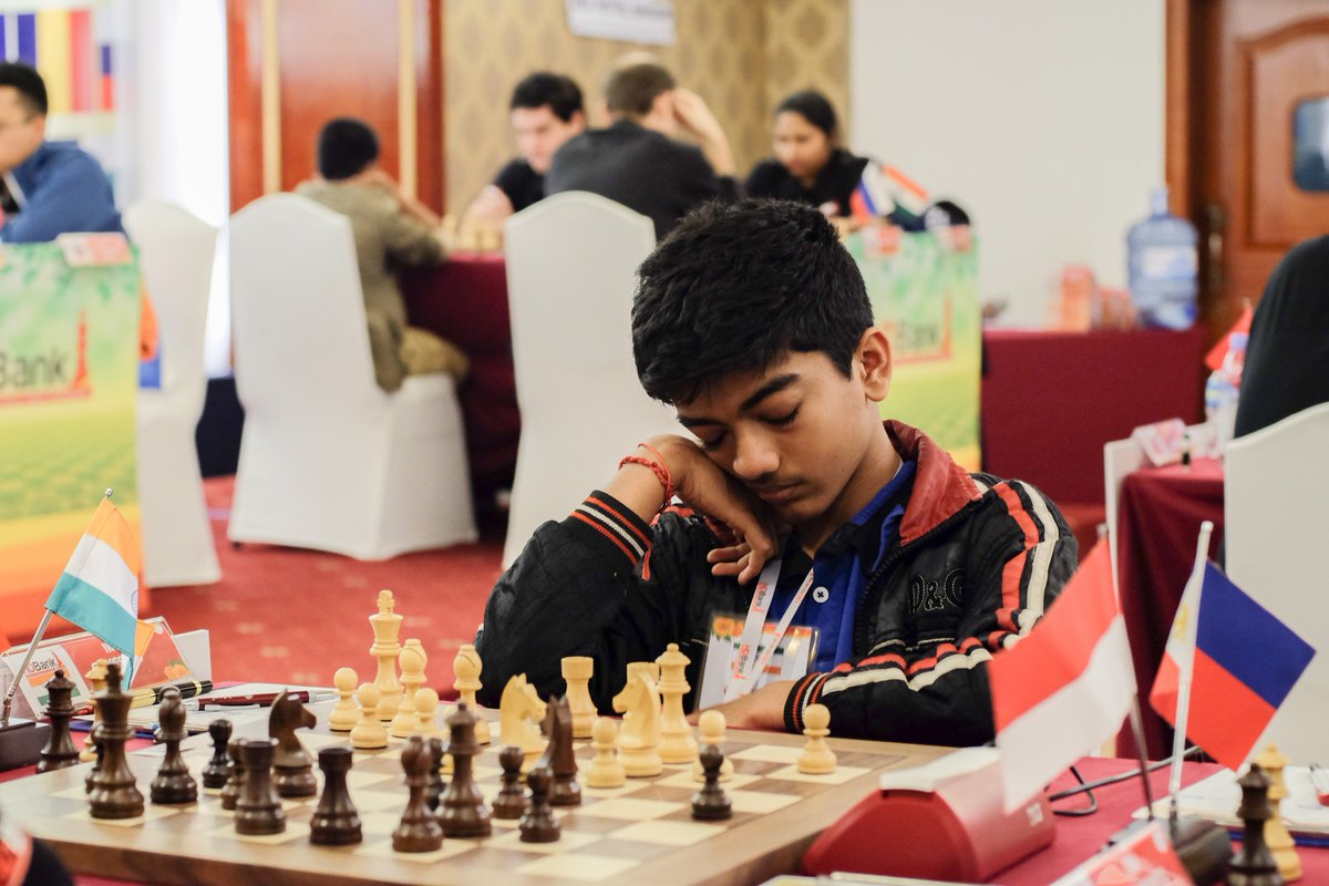 HDBankChess's tweet photo. India's youngest and World's second youngest GM Gukesh is one of the leader at the end of round 3 in 9th HDBank International Open 2019
#GukeshD #GrandMaster #HDBankChess #India #vietnamchess #HDBank https://t.co/lQJkWaPh11