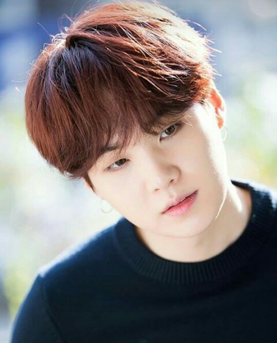 yeonja95's tweet photo. Dar🎉
Der🎉
Dor🎉
🎊생일축하해🎊
🎊생일축하해🎊
🎊생일축하해🎊
🔚을 위해 민윤기😎❤😘@BTS_twt
#BigHitFamilyConcert 
#방탄소년단 
#민윤기 
#HAPPYSUGADAY 
#MinYoongi 
#사랑해 
#ARMYPEDIA 
#INAARMY https://t.co/itbrreyJf3