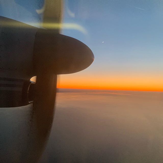 sixtrends's tweet image. Flying through the sunset to Toronto. #SixTrends #buildwebapps #coding #systemintegration #digitalmarketingagency 
#coders #coder #programmers #codinglife #programmerslife #codingisfun #codingdays ...