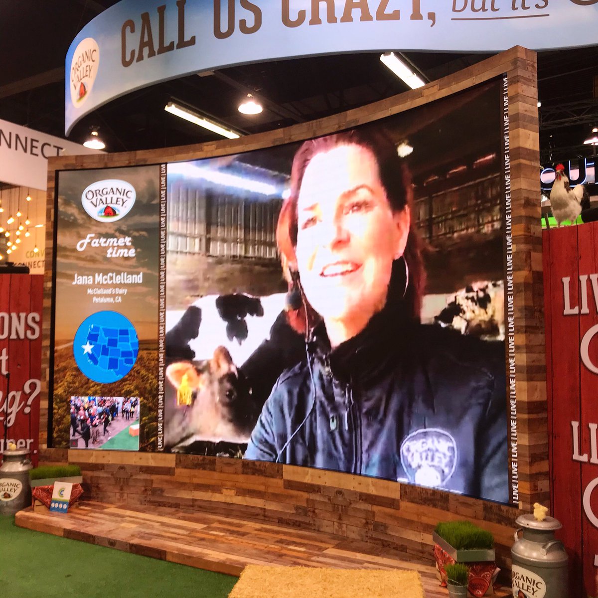 BosworthFarms's tweet image. Day 2 - Natural Products Expo West - Kudos to @organicvalley for having a live Q&amp;amp;A with one of their dairy farmers during the show. As a farmer, I think this kind of transparency and opportunity for open dialogue between consumers and farmers is awesome!  #expowest #familyfarm