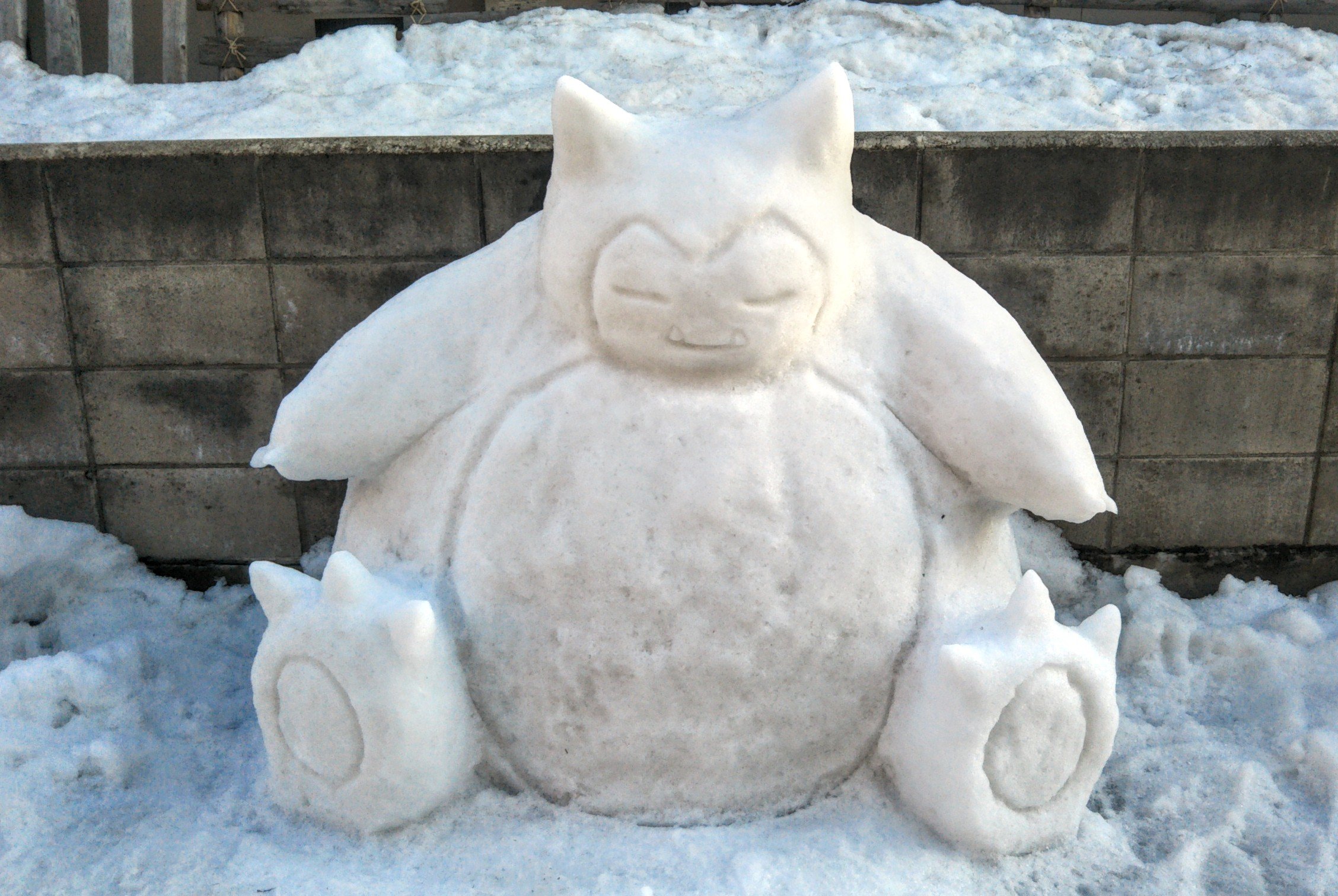 雪だるま職人としにゃん 雪解けがはやいから 大きめのはこれが最後かな ポケモン カビゴン Pokemon 名探偵 ピカチュウ ポケモンgo 雪像 一人雪祭り 雪だるま職人 雪だるま T Co Vcetwar3wk Twitter