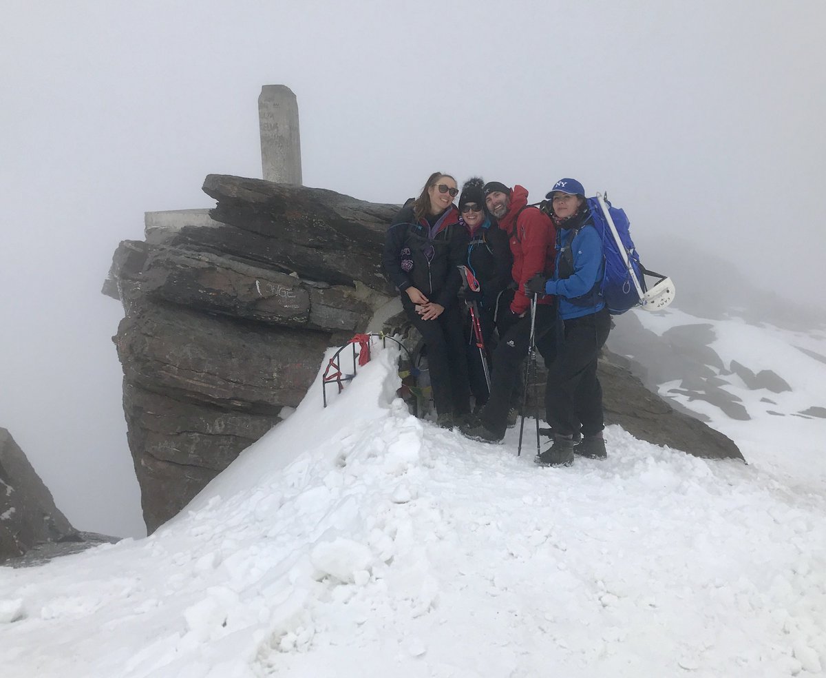AdventurousEwe's tweet photo. Mulhacen summited. A more relaxed day ticking off a more 3000m peaks in the Sierra Nevada #3peaks #sierranevada #ewecandoit https://t.co/DfZuzJIrEK