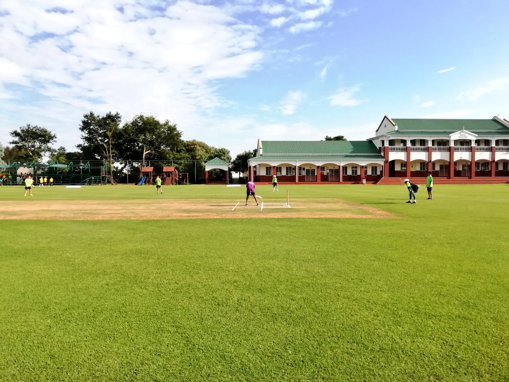 RussellRR_'s tweet photo. Saturday morning Interhouse boys & girls playing cricket together... ๐
#funallaround โ๏ธ
#growingthegame ๐๐ผ
#fortheloveofthegame ๐๐ผ
#nextgen โ๏ธ
#cricket
#ProteaFire ๐ฅ
#CoachRuss https://t.co/rlkAIr0XiQ