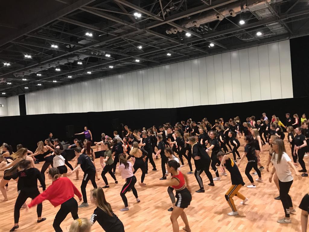 WilkesAcademy's tweet photo. After yesterday's amazing SOLD OUT musical theatre class with our brilliant @LeannePinder who is looking forward to our commercial class with @jamesrobbo83 at 10.30 this morning? Looking forward to seeing you there!! https://t.co/xJHOfaACUt