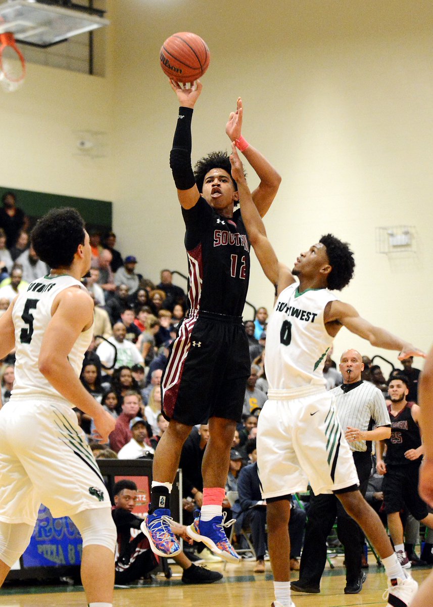HPEmichael's tweet photo. Southwest Guilford vs. Southern Guilford boys basketball (photo gallery) | HPE https://t.co/JuamMW8ojD https://t.co/kfSGDjqD1M