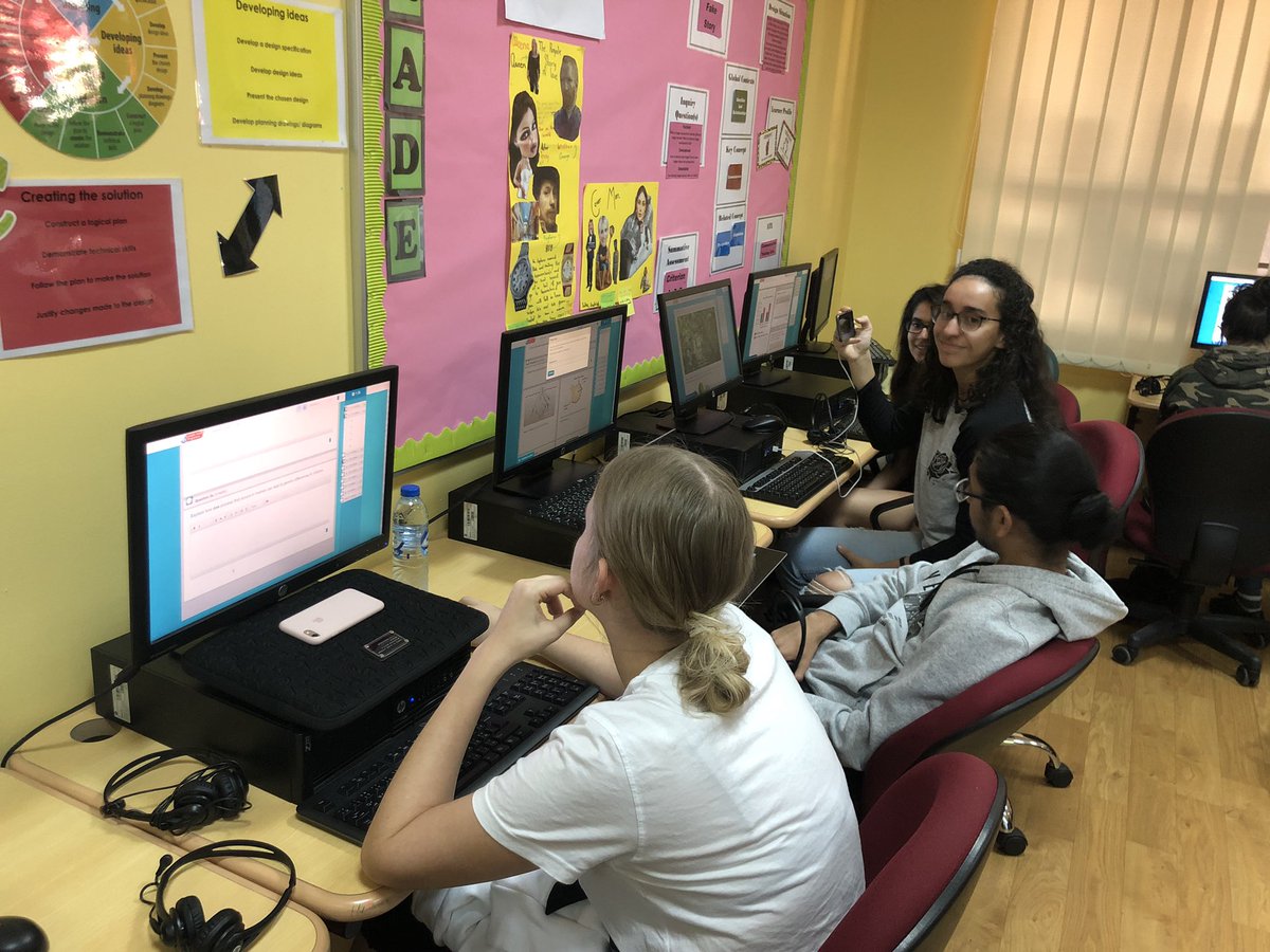 RWA_Science's tweet photo. Grade 10 Biology eAssessment students practising past papers. Working through the historic May 2016 first ever eAssessment paper!#rwamyp #rwa_science https://t.co/1rG0S0sUbF
