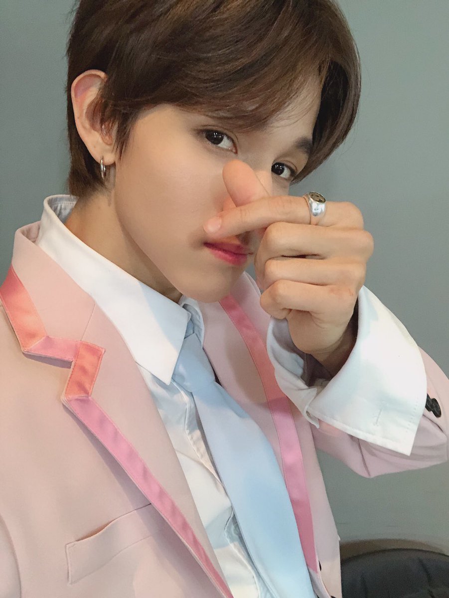 bravepunch_'s tweet photo. [190309 음악중심❤️]
음악중심 막방까지 성공 👏👏
지금까지 홍삼차 많이 사랑해주셔서 감사해요 😊
우리 가넷 너무 수고했어요 ❤️
(도시락도 고마워요 🌼 최고👍)
⠀⠀⠀⠀⠀⠀⠀⠀⠀⠀
#용감한홍차 #사람들
#사무엘 #Samuel https://t.co/dRzWGxfUro