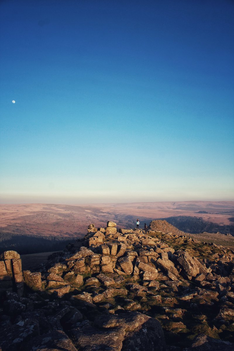 virtuallywillB's tweet photo. Moon shot

#Devon
#Dartmoor
#Sharpitor
#Nationalpark
#walking
#contemplation
#Moon
#Themoon
#Moonshot
#TheMoon https://t.co/lFPskzEl4u