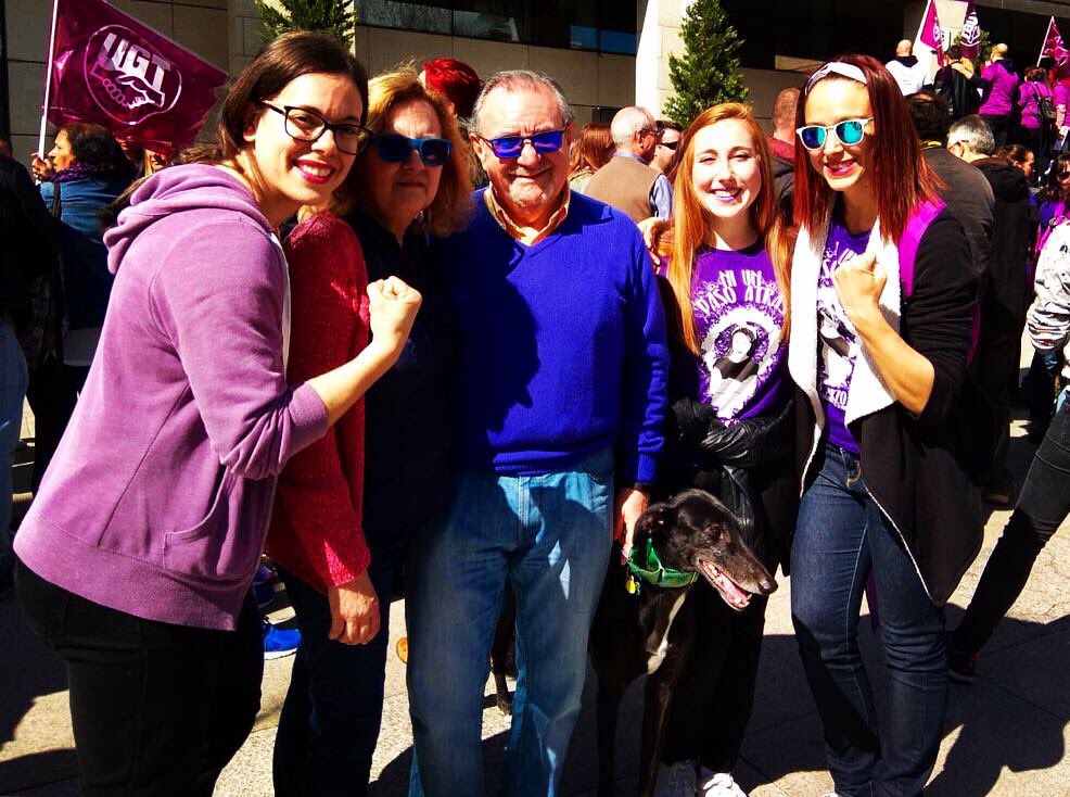 BMGetasur's tweet photo. Ayer, Getasur no vistió de azul. Vistió de morado.
#8M #Huelgafeminista #balonmano #balonmanobase #balonmanomadrileño #balonmanofemenino #getafe #deportegetafe #madridsur #handball #handballtime #handballworld #handballislife #getasur #almono #equipo https://t.co/kXN20vK2EH
