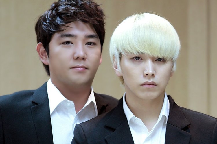 mamaCloud25's tweet photo. De todas las miradas, la suya es mi favorita. 💫

#SUPERJUNIOR #ELFWantOT11 #10yearswithSorrySorry https://t.co/Tln0lNnpRn