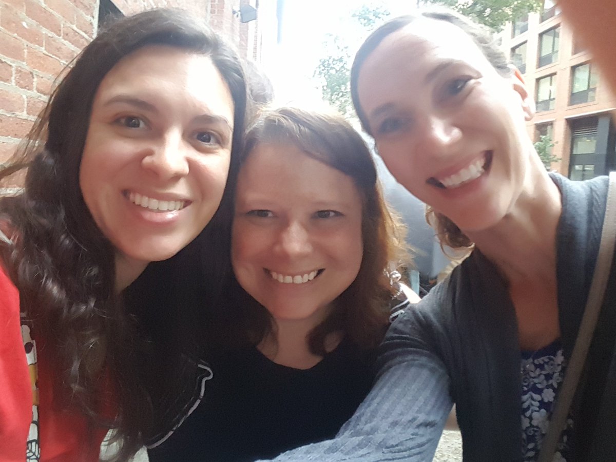 foundstages's tweet photo. Happy #InternationalWomensDay from the women of #foundstages! https://t.co/tiiv3rotr5