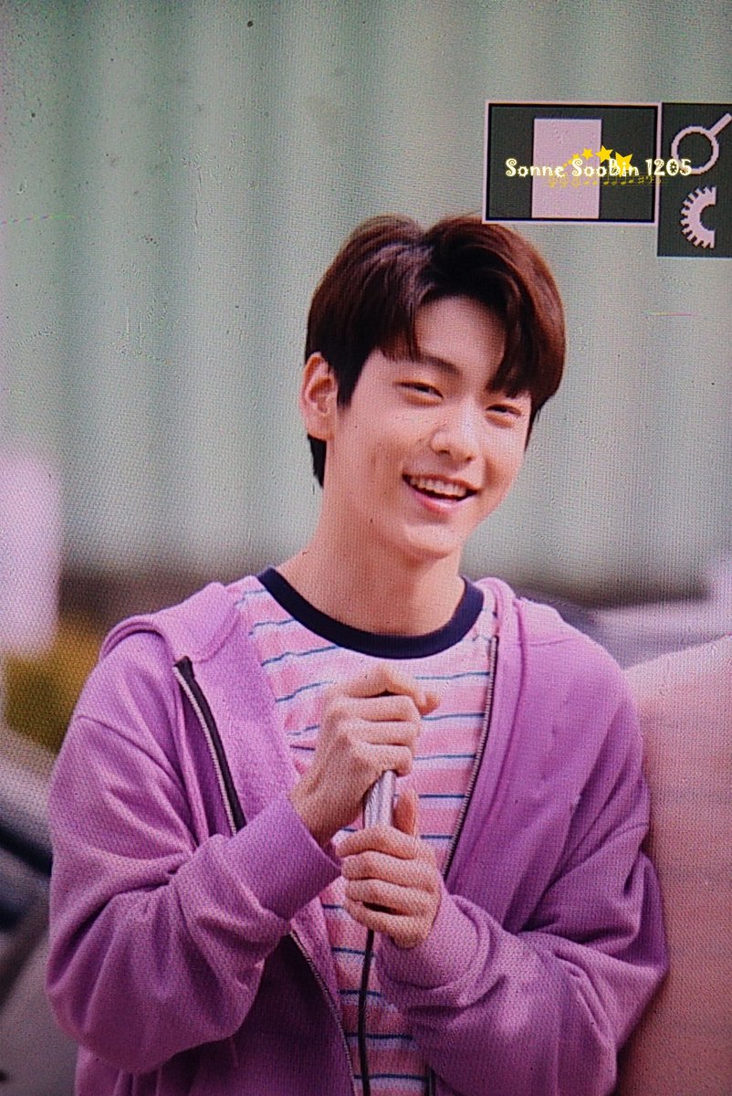 190309 Mini fanmeeting 
 #수빈n 
 #SOOBINrec #SOOBIN 
#TOMORROW_X_TOGETHER #TXT #투모로우바이투게더 #CROWN <a href="/TXT_bighit/">TXT OFFICIAL</a>