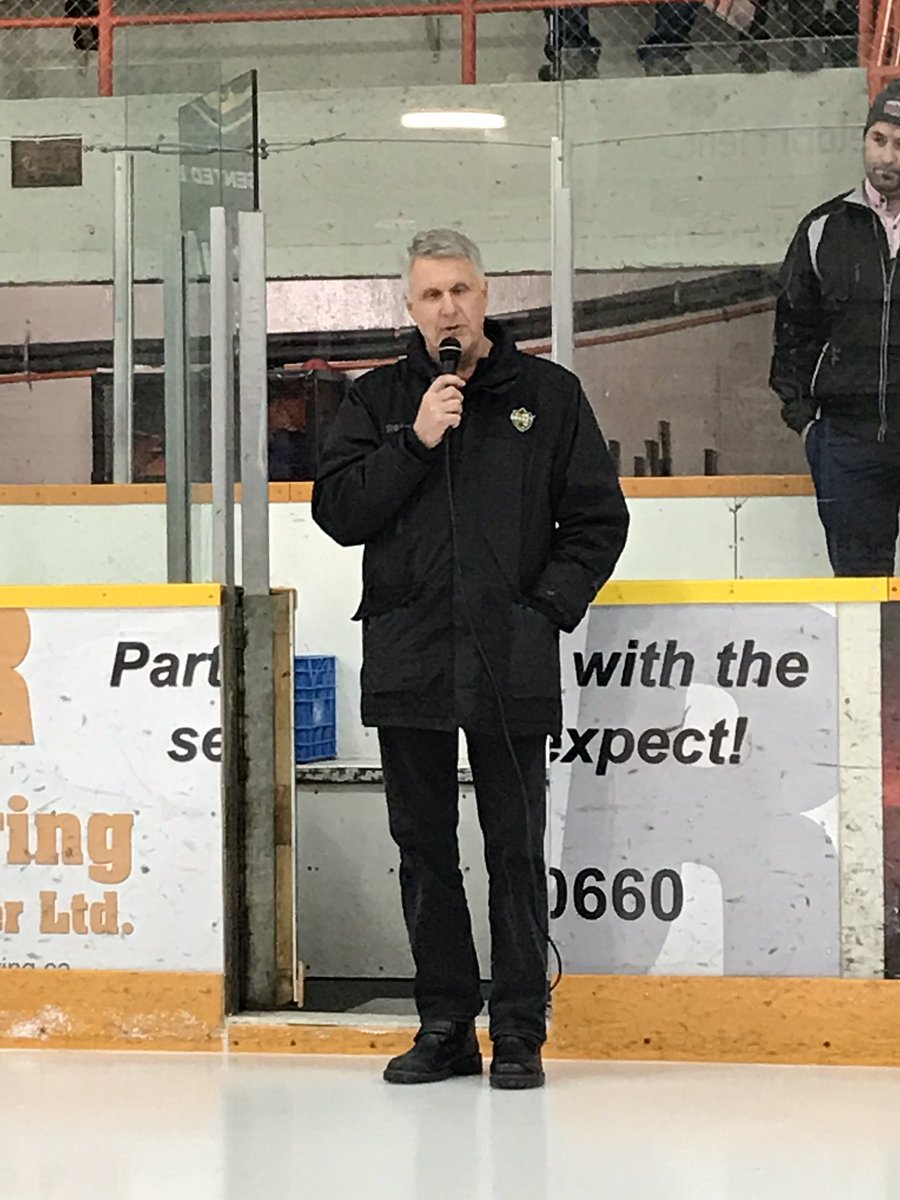 PCFLYERS1's tweet photo. El presidents at @hockeymanitoba provincials presented by @CargillMktSense #HMProvincials #BelieveInTeam https://t.co/orVvoasiGm