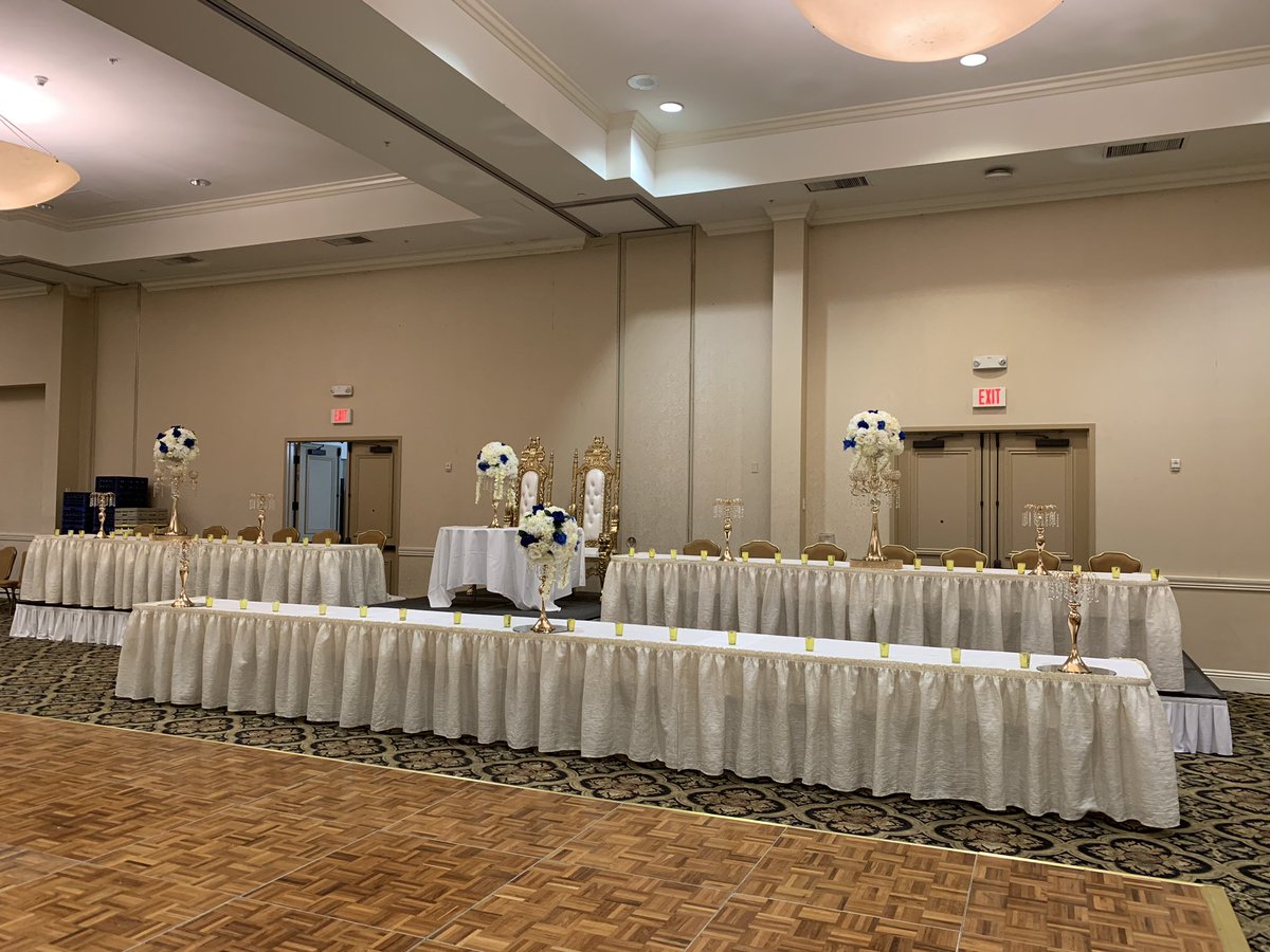 VISHKUMAR2878's tweet photo. Thnx PATIANA FIATOA for giving us the opportunity to set the #centerpieces on ur brother’s #wedding #reception
We (#knkentertainmentgroup) had great pleasure of providing these services #decor #centerpieces #tablerisers #candles #candleholders #candlabra #fakeflowers #flowers https://t.co/Wo19TjRjGk
