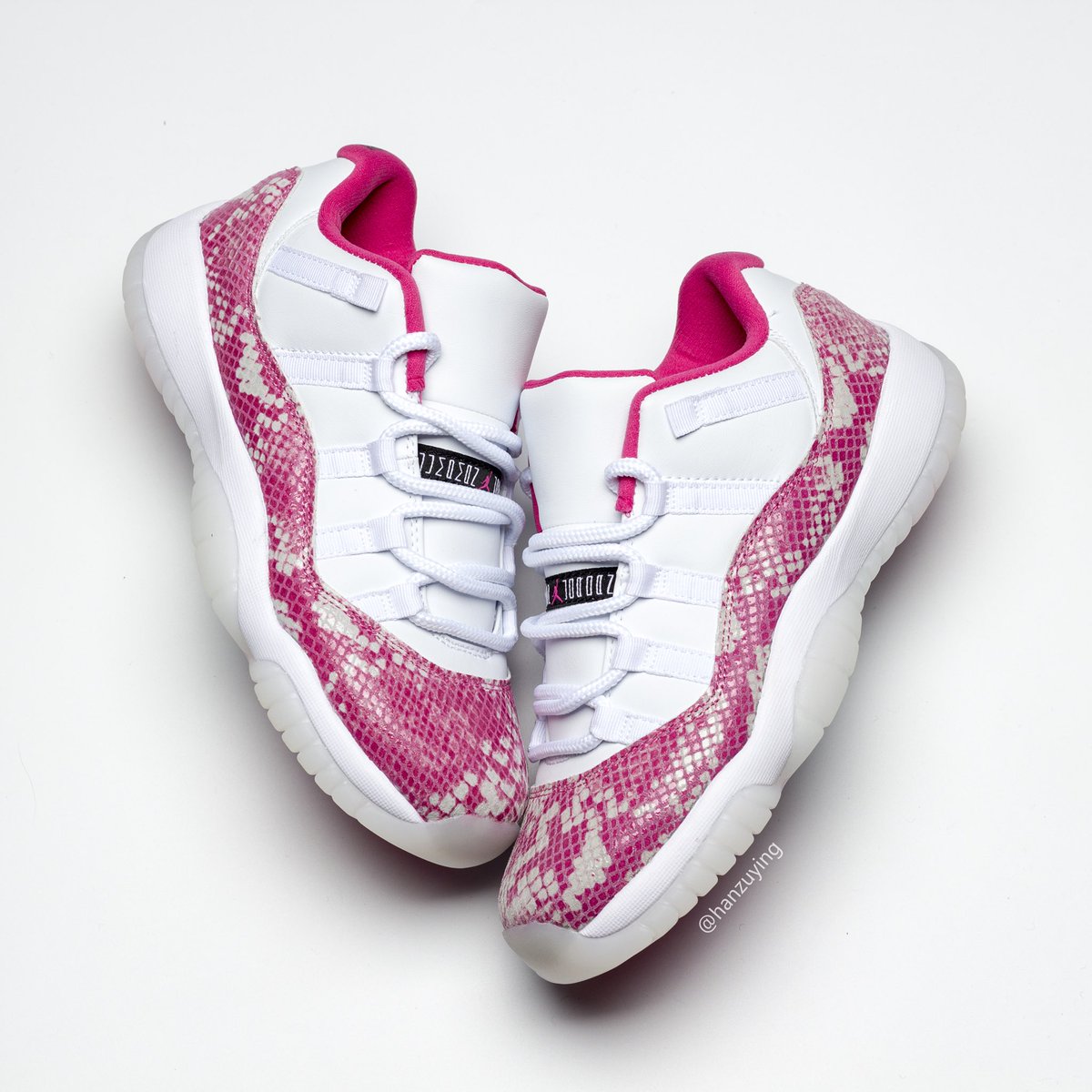 air jordan 11 low wmns pink snakeskin