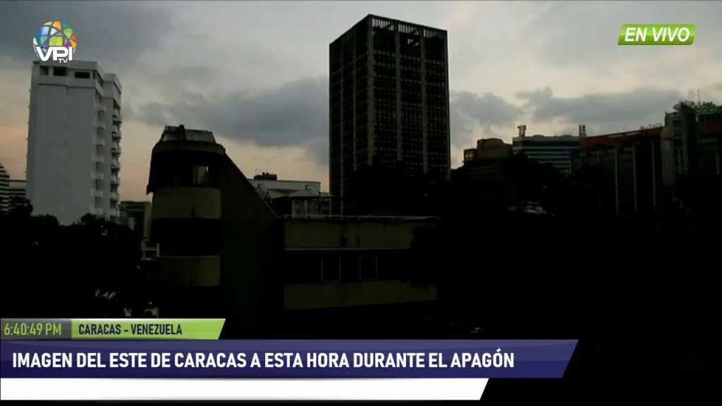 EN VIVO – Así cae la noche en Caracas sin Energia Eléctrica noticiasvenezuela.co/2019/03/09/en-…