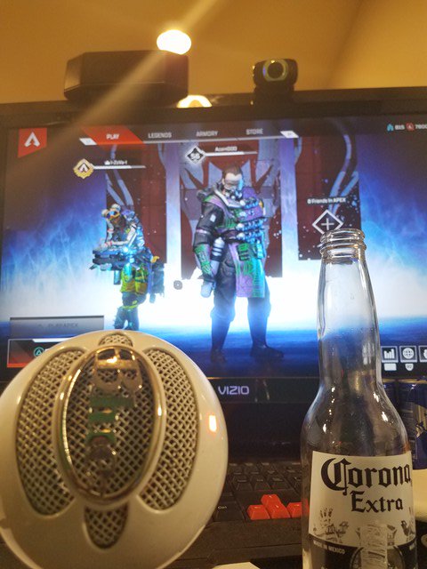 AcornGOD_GAMING's tweet photo. We chillin on some #apex rockin a dub streak...of 2 so far lol... all I need a a beer and a longbow and I'm set
βLIVE NOWβ. https://t.co/sk5n0zcAQi
#TLONL #TeamEmmmmsie #twitch #SupportSmallStreamers #lurkforce #AKG #Vape #TrapMusic #StreamerHyp #Beer #ApexLegends https://t.co/Dw8REYAyLr