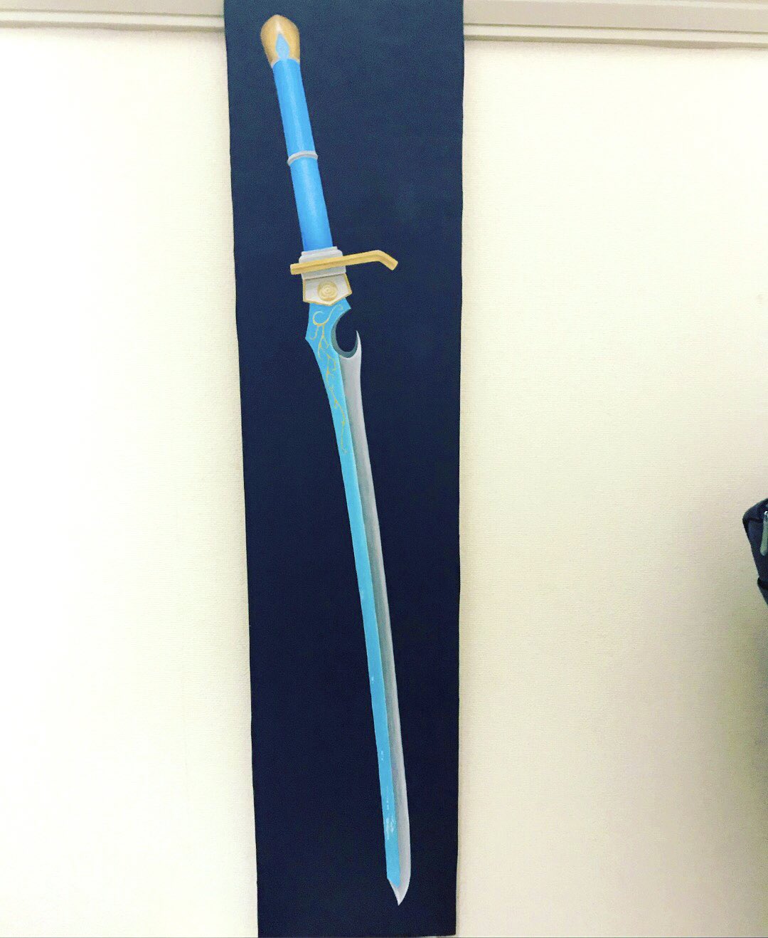 行工房 在 Twitter 上 今日はだいぶ古いやつだけど描いたやつ 油絵 Vorpal Sword Alice ヴォーパルソードって分類の アリスって銘 の剣 アリスをイメージしてデザインしてます 油絵 剣 不思議の国のアリス アリスモチーフ ヴォーパルソード 武器