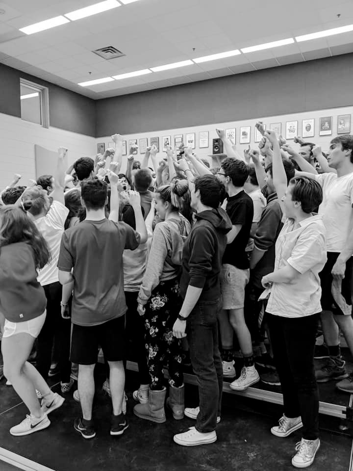 MGSilverC's tweet photo. Final rehearsal for Silver Connection and Dimension before Janesville Craig tomorrow! See you guys bright and early!🌞🎉 @CraigSpots https://t.co/Xo0eSLTq4V