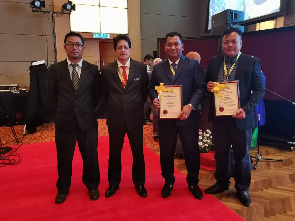 Tahniah Ir. Hj. <a href="/nikburhanuddin/">Nik Burhanuddin</a> <a href="/UPKZonTimur1/">Unit Projek Khas Zon Timur 1</a>  <a href="/After/">After</a> Image Sdn Bhd dan semua Team Flyover Tanah Merah kerana dianugerahkan Anugerah Pengurusan TMP Terbaik sempena SOC2019.

<a href="/JKRMalaysia/">JKR Malaysia</a> 
<a href="/RoslanMdTaha/">Roslan Md Taha</a> 
@tkpinfra 
<a href="/Zulakmal8/">zulakmal</a> 
<a href="/CawJalanJKR/">Cawangan Jalan JKR Malaysia</a>