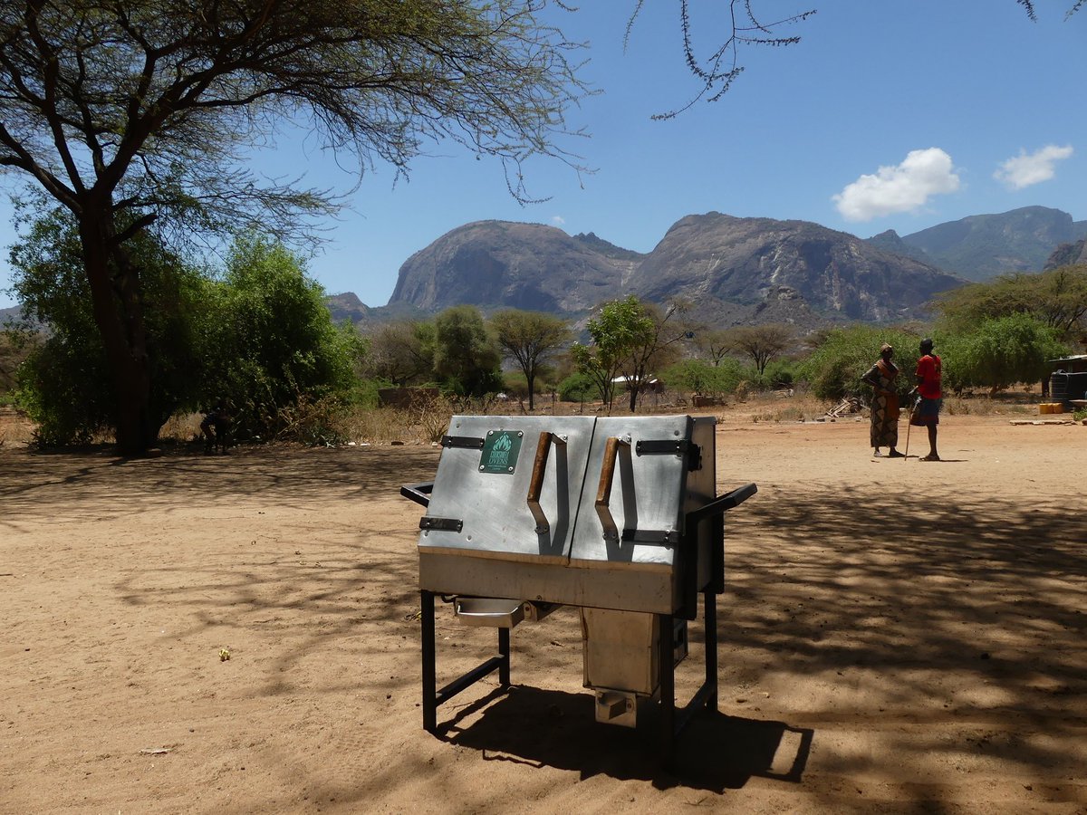 cookswelljikos's tweet photo. Where have you taken your safari jiko to in Kenya?
Send in a photo or short video and you could win a kilo of tree seedballs!
#CompetitionTime #TembeaKenya #MagicalKenya #foodsafari #safaricooking #outdoorcooking #safarichef #homabay #ngurunit #tsavoeast #takawiriisland https://t.co/NaaOexd5pi