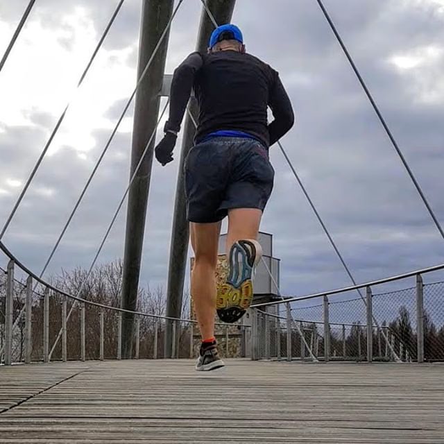 juliendjozikian's tweet photo. #runfromcamera featuring @newbalancefrance
Je commence à avoir mis quelques bornes dans les 2 types d'amorti de la marque, FreshFoam et RevLite, et le meilleur est ? ? ? https://t.co/3kkRImocP1 https://t.co/bn6GnMBEQZ