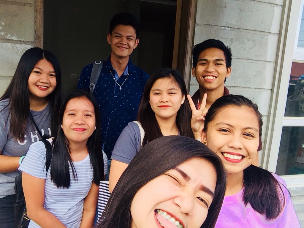 Dyudit_'s tweet image. college beshies 💓 #MathMajors❤️ #FutureLPT&apos;s 🙏