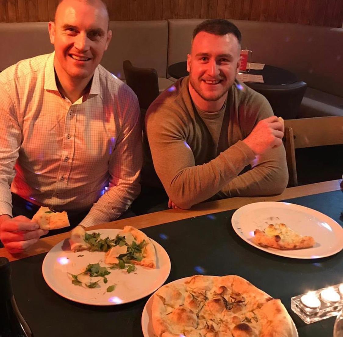 Like, Retweet and Follow 🍕 🏉 
* Win a meal for 2 with Stuart Hogg and Al Kellock. Have a meal with these two International players.

To win a meal for 2 with Stuart and Al simply like and retweet. Winner will be announced on 28th April.

01419561325
info@fpizza.co.uk