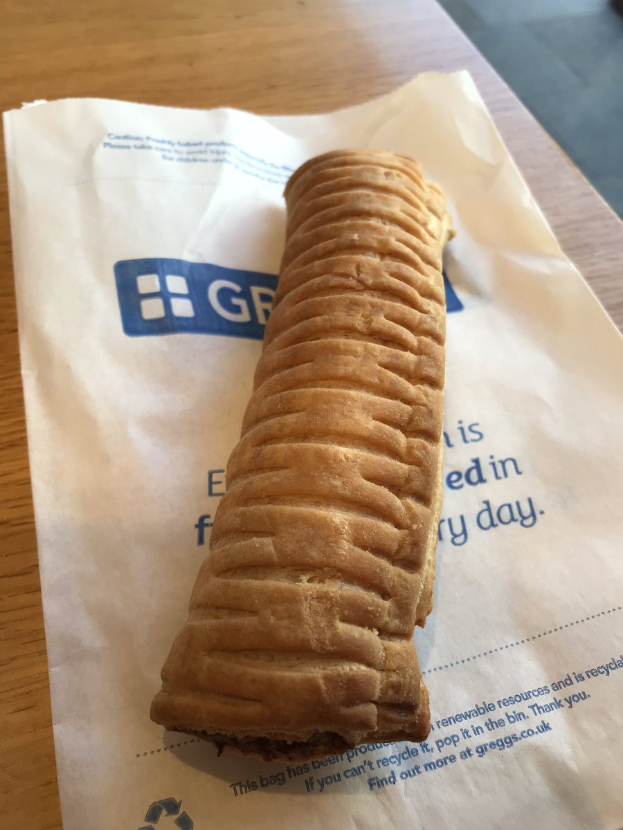 jonathanfoodie's tweet photo. Can you believe it? I went to @GreggsOfficial to try the now #famous #vegansausageroll - it was great! #notingermany #british #wishitwasthere https://t.co/D4C7w3Z29G