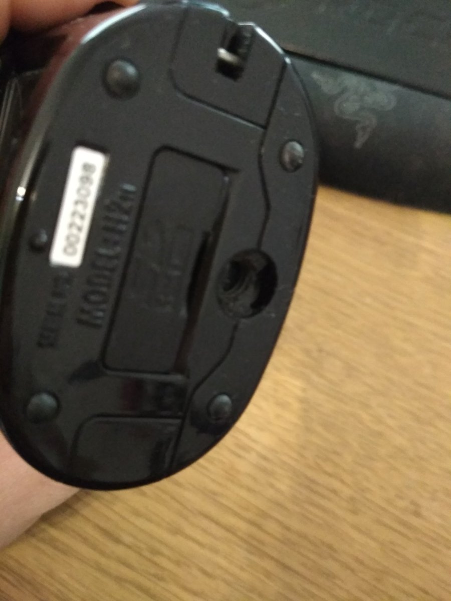 f0rteka's tweet photo. @ifixit hey can you make video/photos how to replace @ZOOMjpn #H2n threads
or write me when i can find replace part.
My is broke i cant find spare parts https://t.co/xhfY7IuSSL