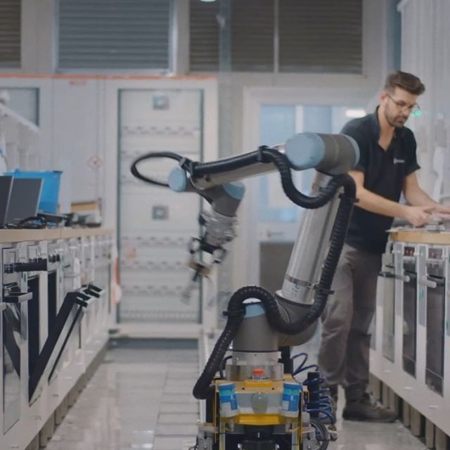 franpi's tweet photo. Editing Riprese video #drone e stockvideo per Electrolux
#videoproduction #industrialvideo #videoaziendale #postproduction #aerialvideo #indooraerial #corporatevideo #dji #mavicpro #cinemarobot #eoscinema https://t.co/yIRSqztEkV https://t.co/K2fiPetejn