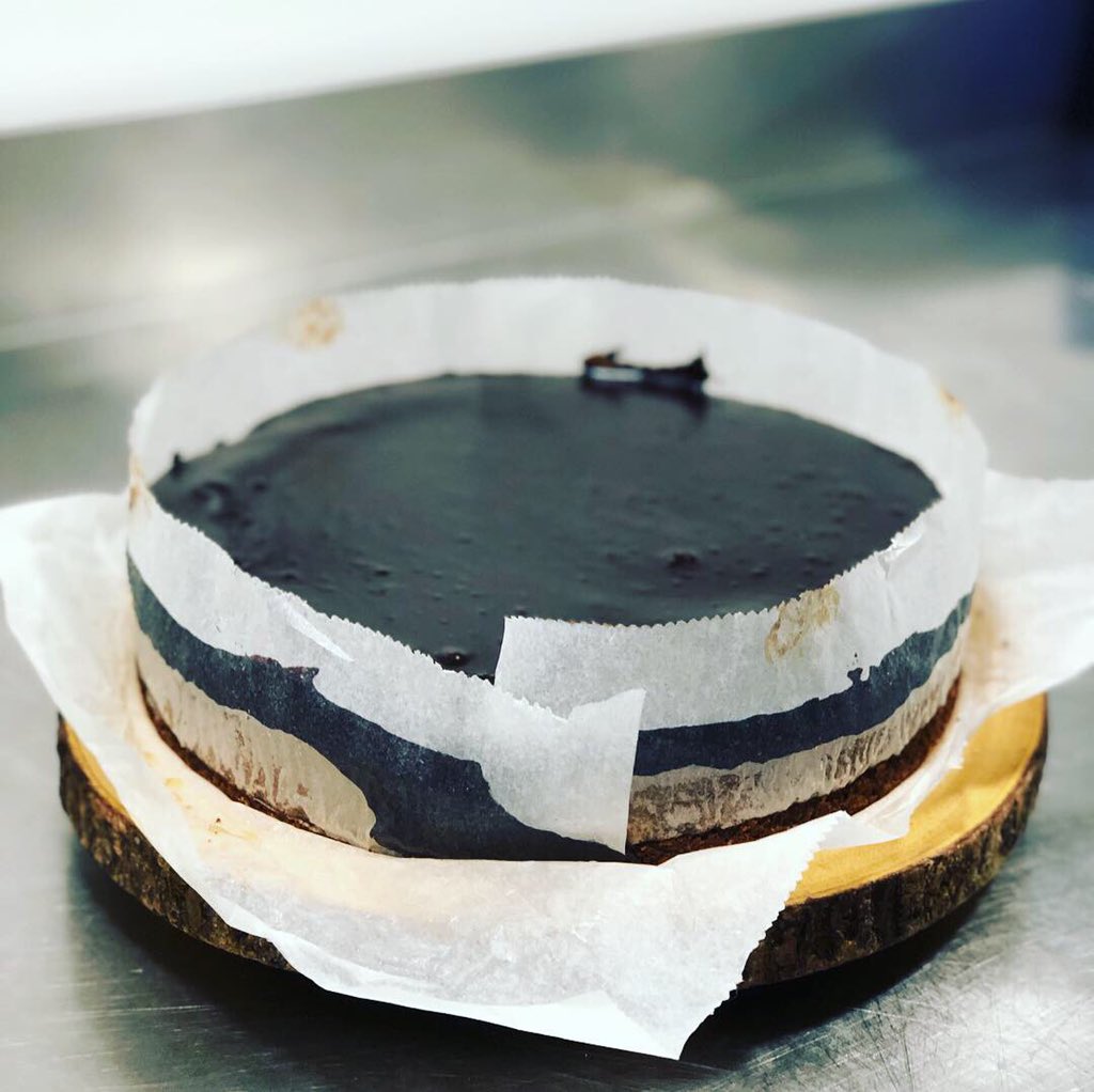 Breda_Murphy's tweet photo. Chocolate fudge cake - go on treat yourself! 😋👩🏻🍳🍫 #sweetsaturday #chocolatefudgecake #treatyourself #sweetsofinstagram #beforeandafter #cakemaking https://t.co/e7Nd0KcjX2