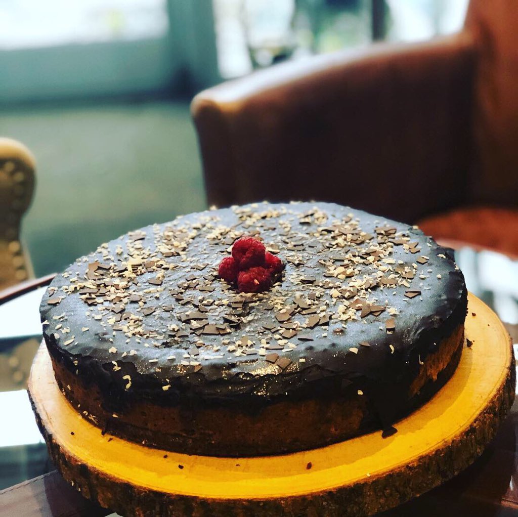 Breda_Murphy's tweet photo. Chocolate fudge cake - go on treat yourself! 😋👩🏻🍳🍫 #sweetsaturday #chocolatefudgecake #treatyourself #sweetsofinstagram #beforeandafter #cakemaking https://t.co/e7Nd0KcjX2
