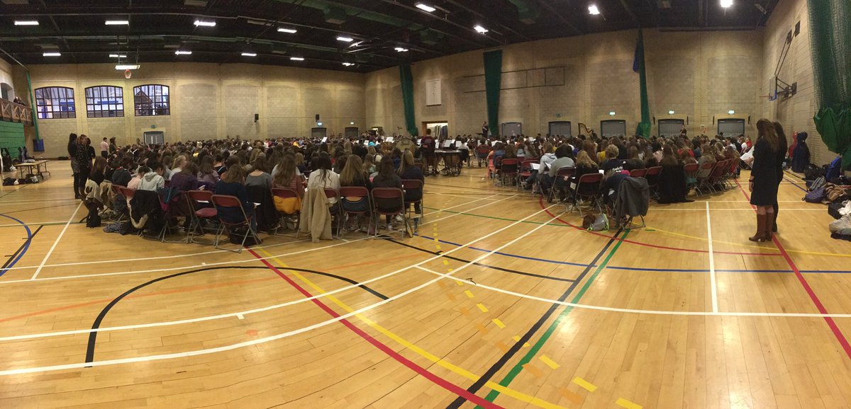 BYC_Maestros's tweet photo. We are definitely ‘Feeling the Spirit’ here at Loddon Valley for our final #MusicLeadsTheWay rehearsal! Massed choir and @BYSOrchestra sounding amazing - Monday is going to be absolutely incredible! What inspiring young musicians we have in Berkshire! #musiceducationinaction https://t.co/qojgayBXOJ