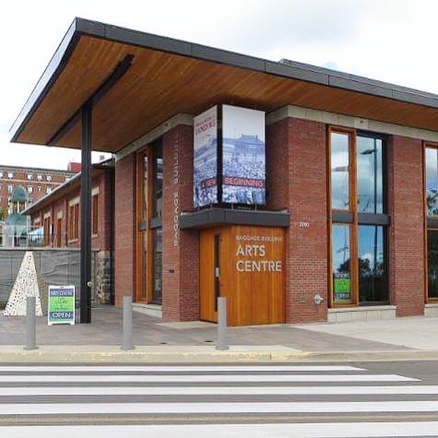 CNAL_RCAA's tweet photo. Hey, #ThunderBay: we’re coming to you for our next Eduarts Hub! This FREE networking event is taking place on Mar 28 from 4-7pm at Baggage Building Arts Centre. Register now at https://t.co/yD4O6BKeYu The Thunder Bay Eduarts Hub is presented in partnership with @CAHEPTBay #artsed https://t.co/uuz0jHCEHm