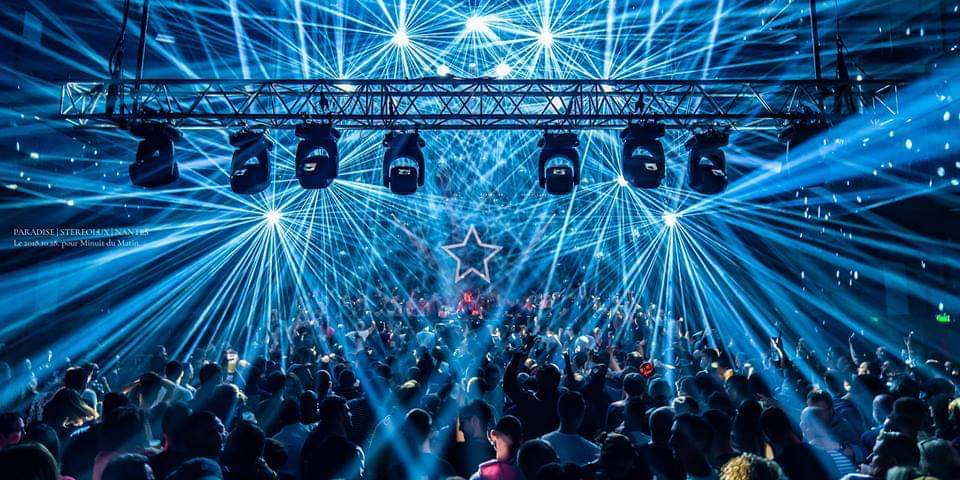 warehousenantes's tweet image. PARADISE... TONIGHT !

La scène du Warehouse comme on ne l'aura jamais vu depuis son ouverture en septembre 2017.

La PARADISE, c'est un show light exceptionnel assuré chaque année par @SimonBoisson qui est aussi responsable technique du Warehouse ⭐

🎫 warehouse-nantes.fr/event/paradise…