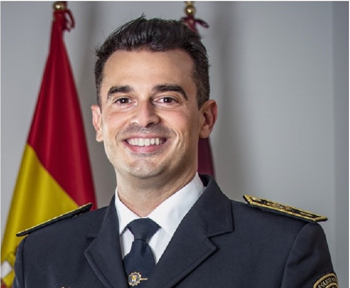 D. José Martínez Espasa, la relevancia de la Policía local en la lucha contra el r ... - via alicantenews.es/opinion/d-jose…
