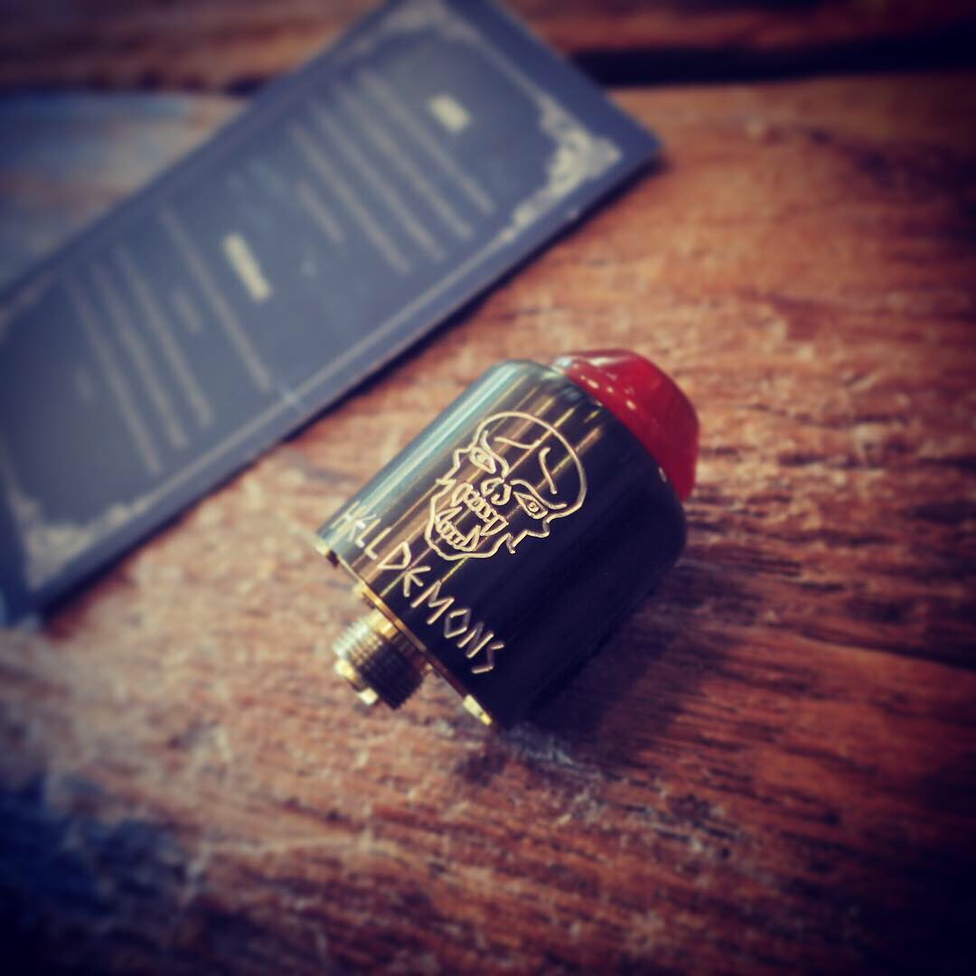 himeji_vape's tweet photo. ちっさ！！

アトマイザー入荷

YSTAR HELL DEMONS

20mm ボトムエアーフロー

#姫路VAPE #姫路電子タバコ #兵庫VAPE #兵庫電子タバコ #YSTAR #HELLDEMONS https://t.co/f4Ps5Trsit