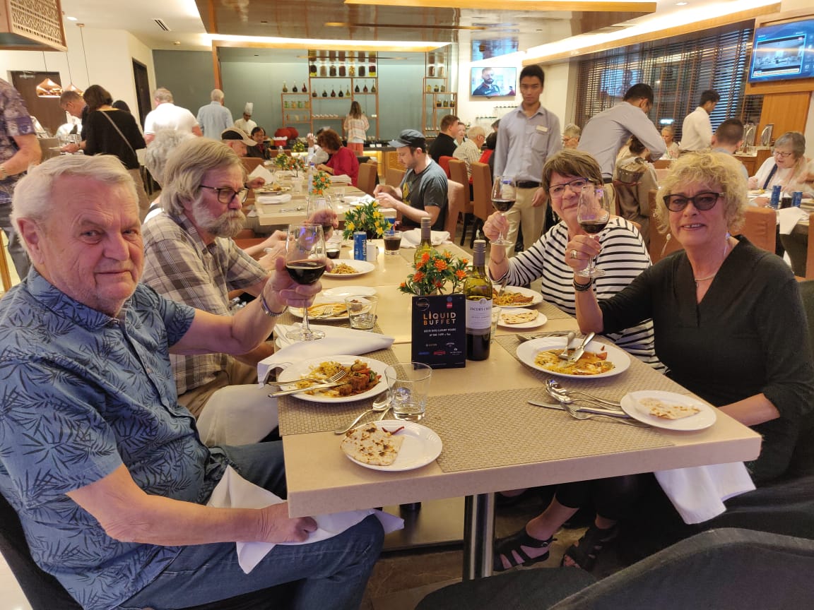 Manasdgr's tweet photo. Celebrates with your friend and family at various star properties of Rajasthan - Liquid buffet 
#Jaipurdiaries #marriotthote #pinkcity
#rajasthantourism #liquidbuffet #travelblogger https://t.co/yohSYzigCm