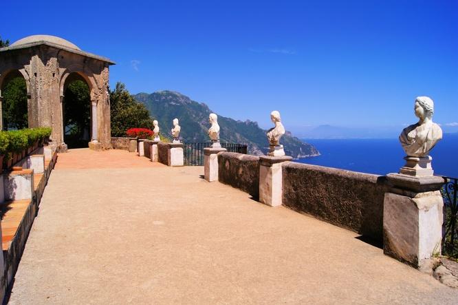 The most memorable sight on the Amalfi Coast. 
ravello.com/attractions/vi…  #AmalfiCoast #Ravello #VillaCimbrone #CostieraAmalfitana #CityofMusic #terraceofinfinity #Italianvacation #Italianholidays #Followus #amazingplaces #amalficoastguide #visititaly #travel #tourism