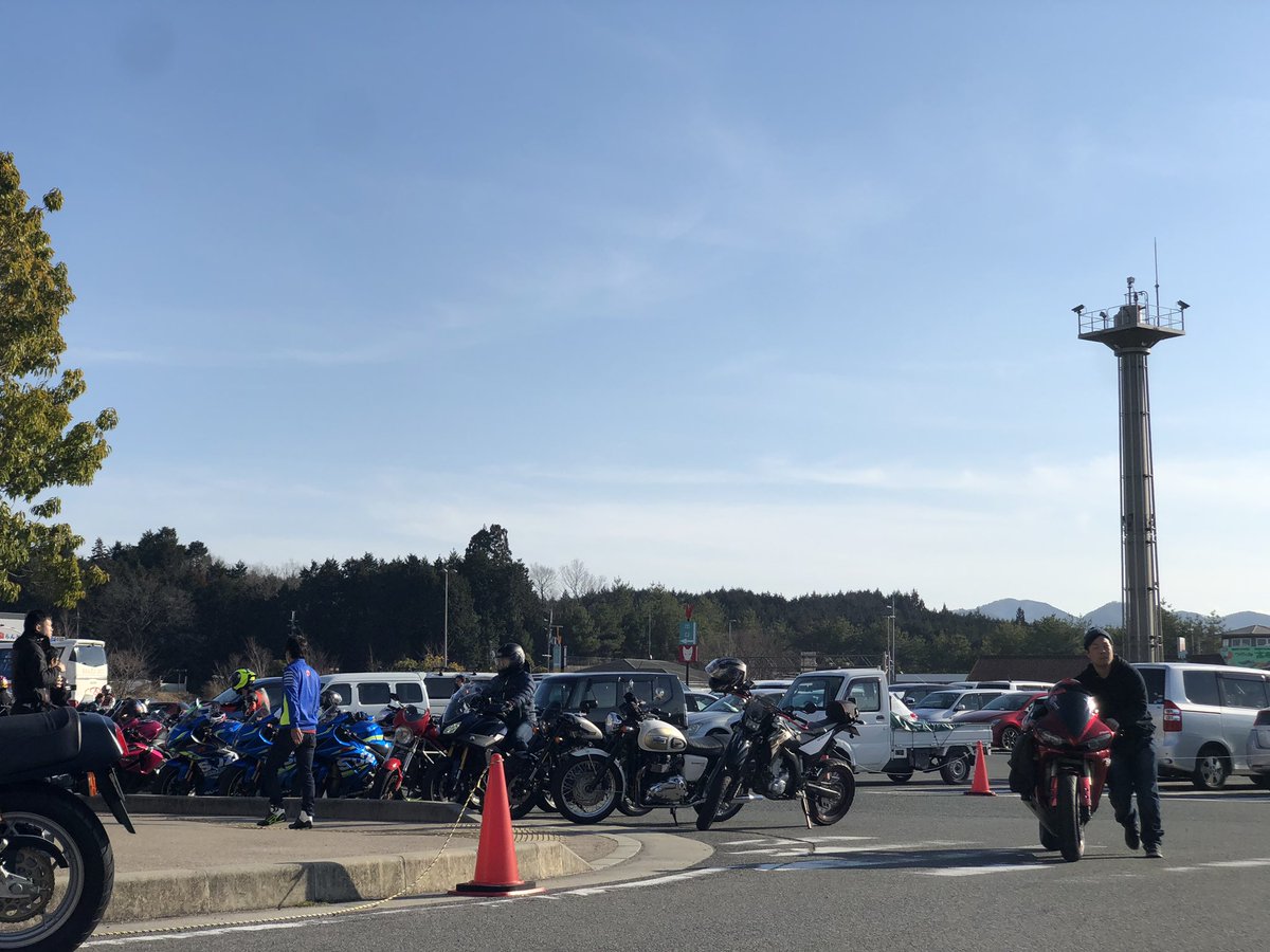 RIKUTO130508's tweet photo. ツーリングいってきたぁ🥰
いい天気でツーリング日和すぎた🤤
昼ツー楽しすぎ🔥🔥🔥
またつぎ遠出しよ！👍👍👍 https://t.co/KDlic17Ile